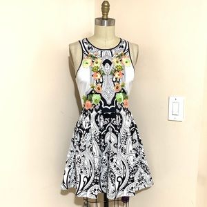 Juicy couture geo print skater dress sz 4